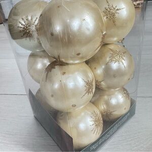 Vintage Glass Christmas Ornaments Balls Baubles in Box